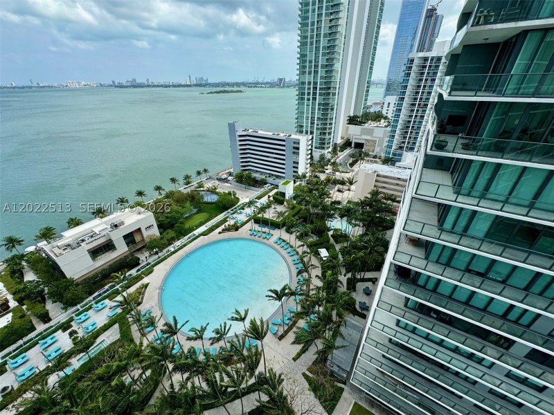 Apartment for rent at Paraiso Bay Miami 1901