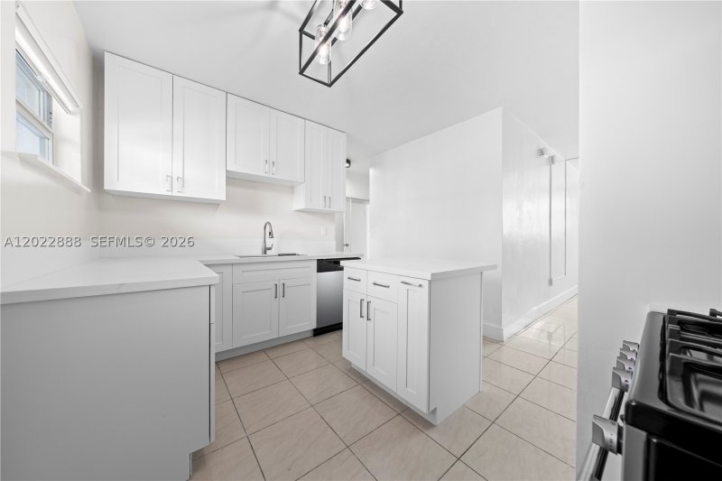 Apartment for rent at Lincoln Towers D204