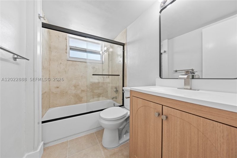 Apartment for rent at Lincoln Towers D204