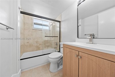 Aluguel de apartamento no Lincoln Towers D204