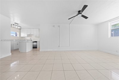 Aluguel de apartamento no Lincoln Towers D204
