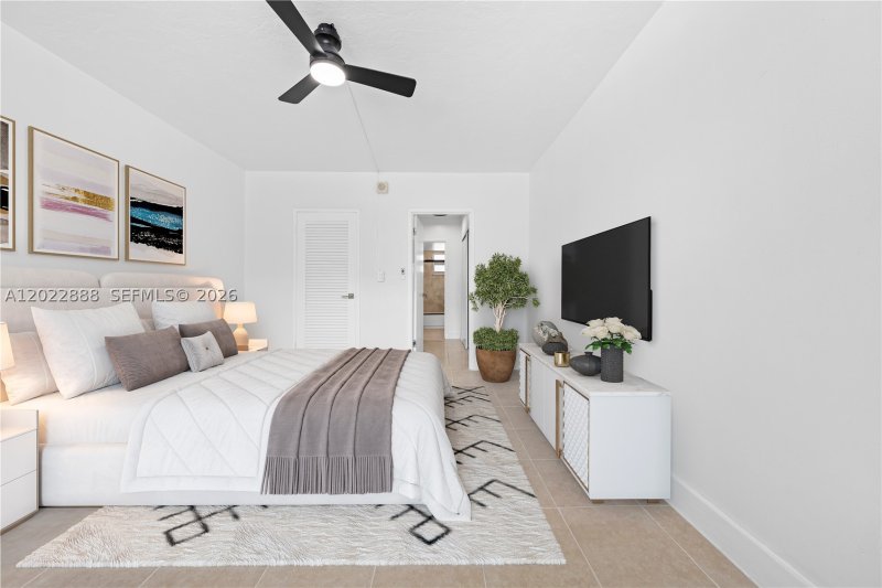 Apartment for rent at Lincoln Towers D204