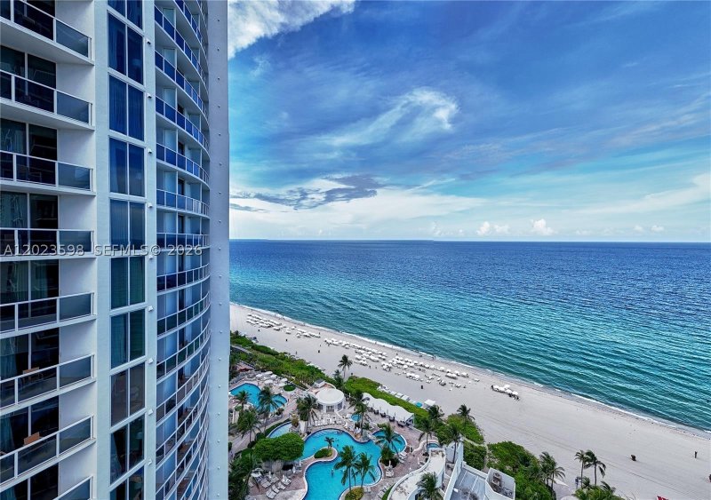 Condo for sale at Trump International Sonesta Beach Resort 2010