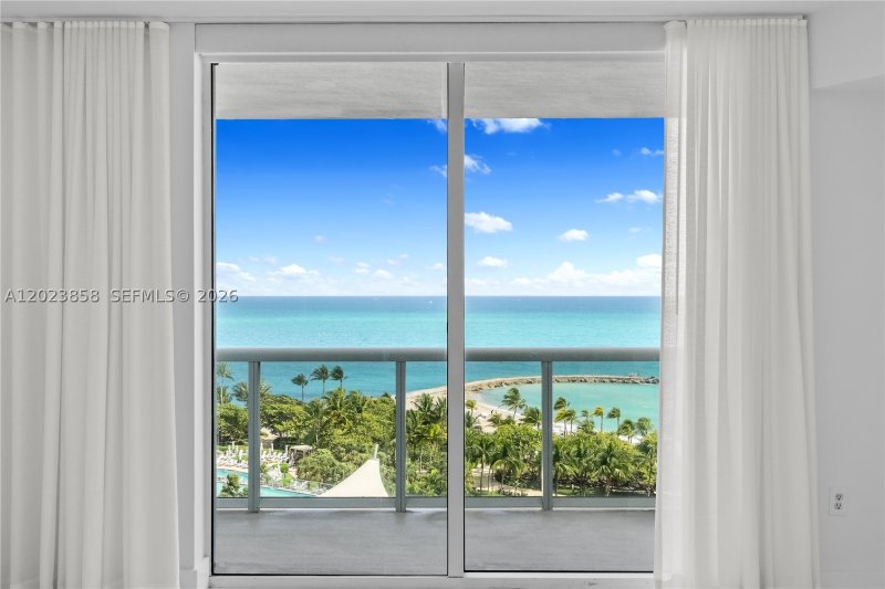 Comprar apartamento en Harbour House 1035