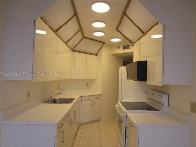 Aluguel de apartamento no Portsview at the Waterways 511