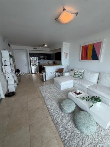 The Ivy Apt #1811