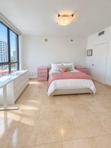 Comprar apartamento no The Ivy 1811