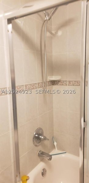 Apartment for rent at Sea Air Towers 1208