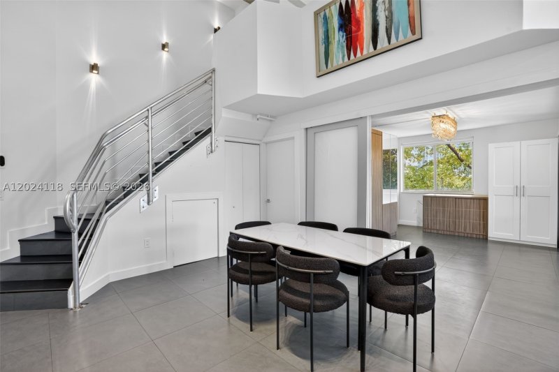 Condo for sale at The Manhattan Condo Lofts 6