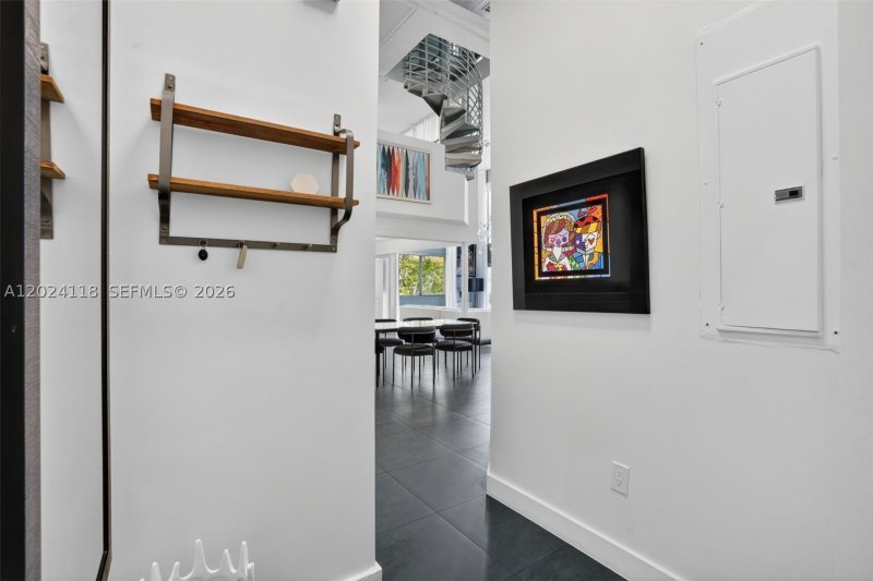 Condo for sale at The Manhattan Condo Lofts 6