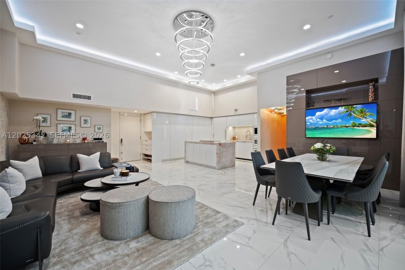 Condo for sale at Beach Club Three 310