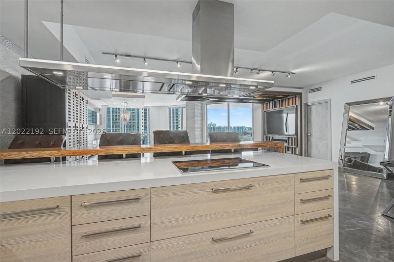 Condo for sale at Marina Palms Yacht Club 1405/07