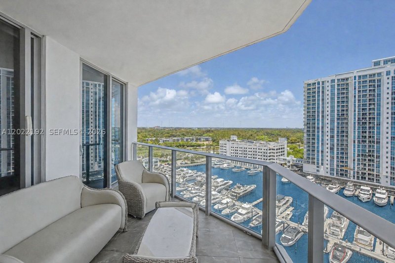 Condo for sale at Marina Palms Yacht Club 1405/07