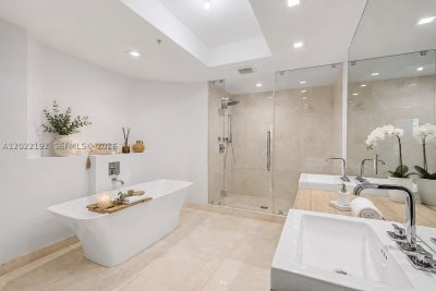 Comprar apartamento en Marina Palms Yacht Club 1405/07
