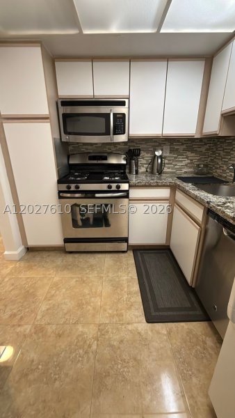 Condo for sale at Parker Plaza Estates 1111