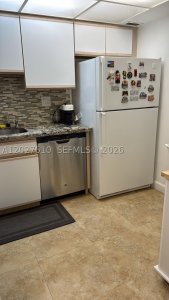 Comprar apartamento en Parker Plaza Estates 1111