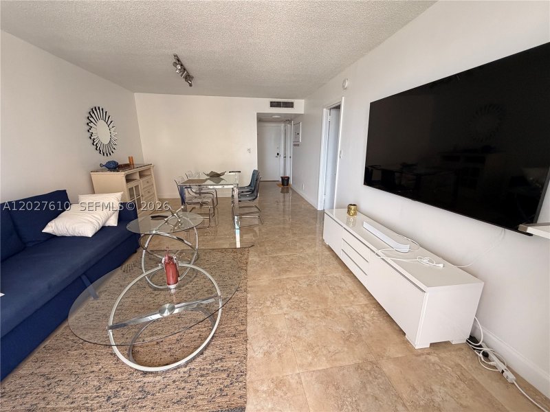 Condo for sale at Parker Plaza Estates 1111