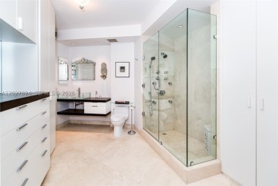 Alquiler de apartamento en Palm Bay Towers 19S