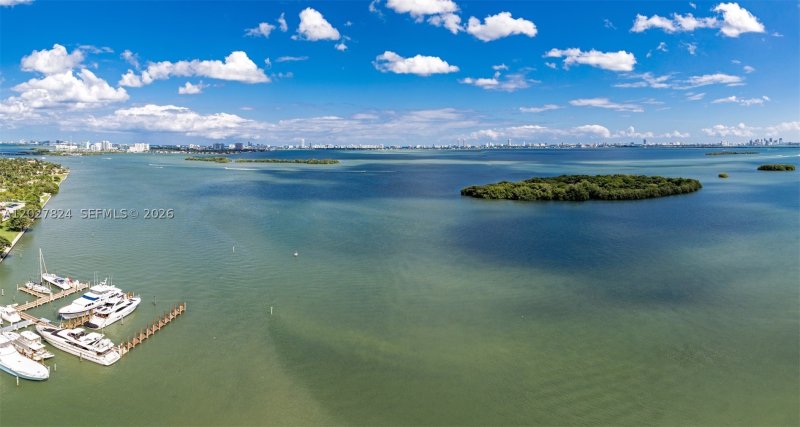 Apartment for rent at Palm Bay Towers 19S