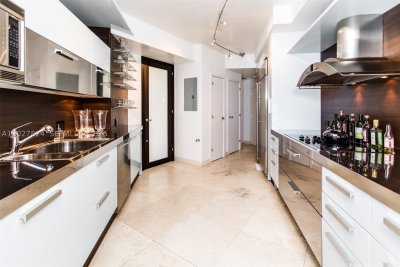Alquiler de apartamento en Palm Bay Towers 19S