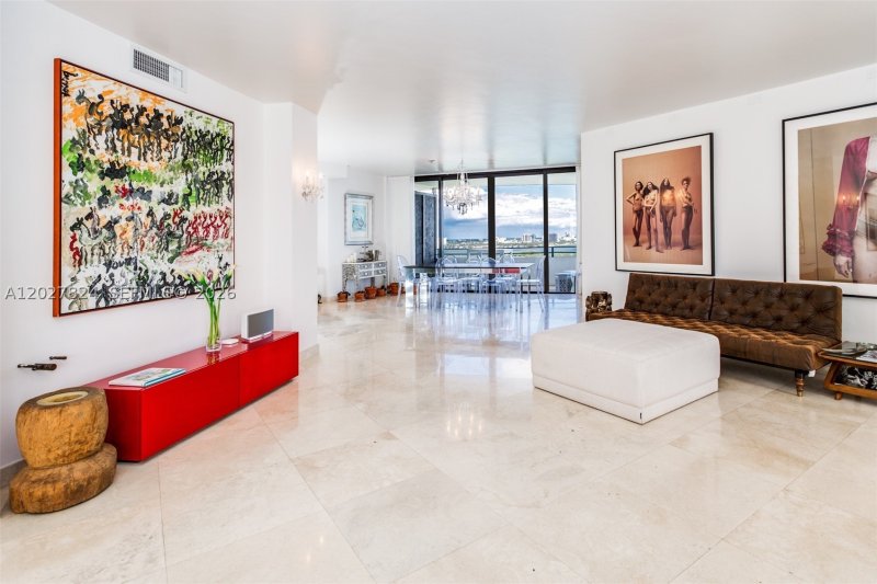 Apartment for rent at Palm Bay Towers 19S