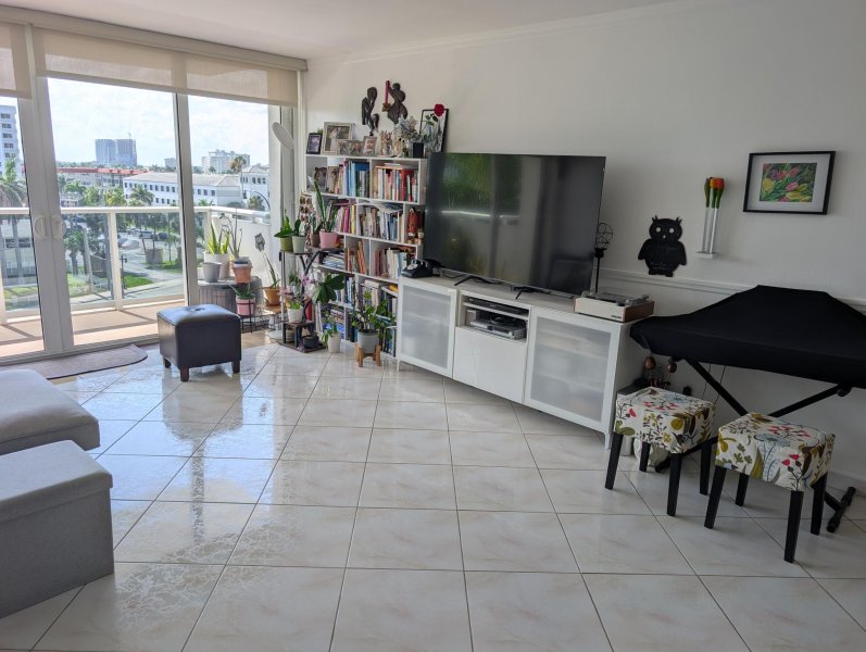 Condo for sale at Parker Tower 410