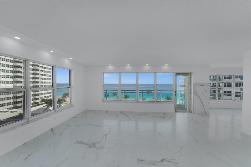 Apartment for rent at Playa Del Mar 511