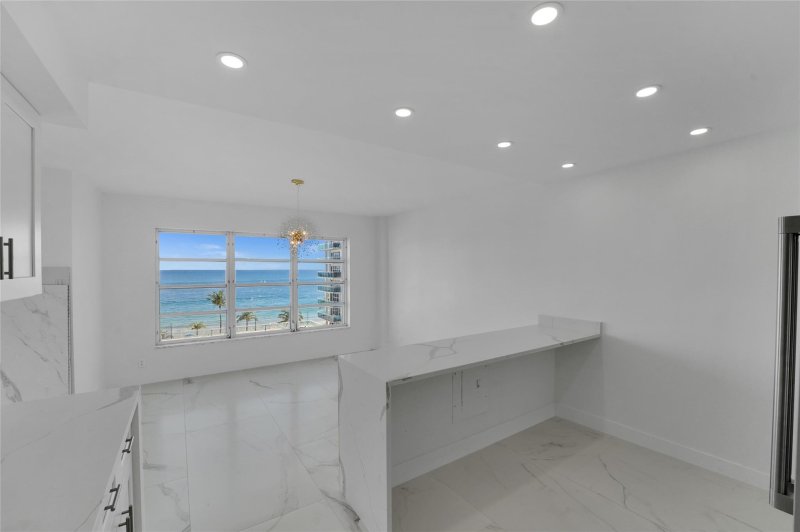 Apartment for rent at Playa Del Mar 511