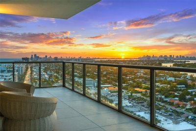 Comprar apartamento en St Regis Bal Harbour South 2001S