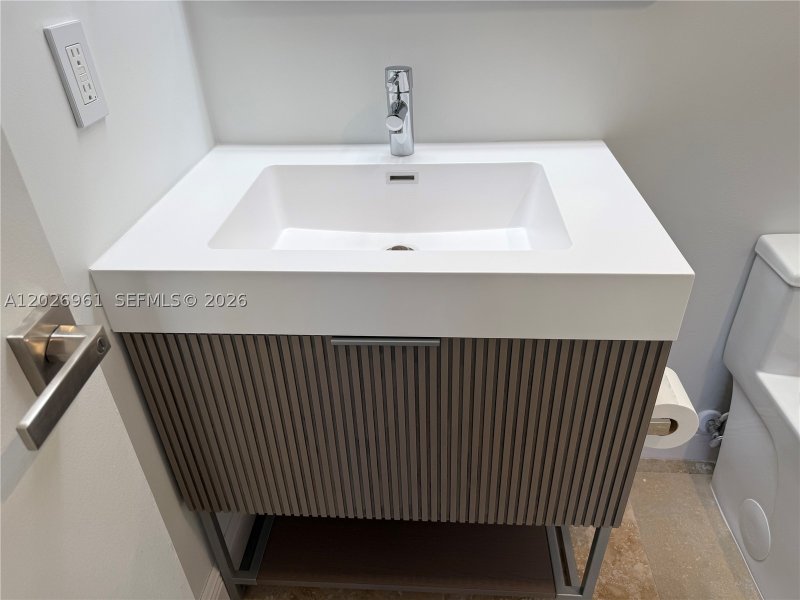 Condo for sale at Brickell Key Two 410