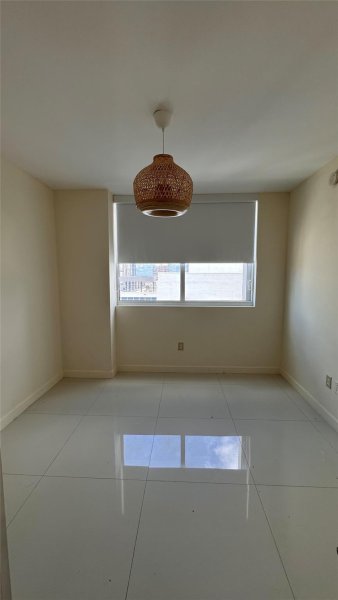Condo for sale at Vizcayne South Tower 3208