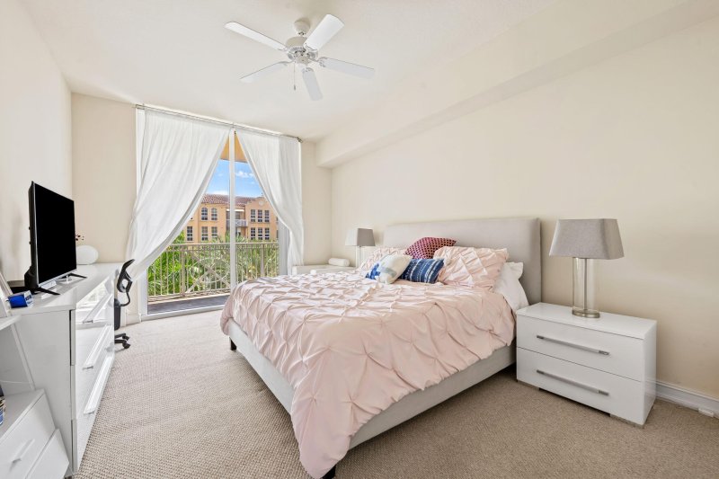 Condo for sale at Alaqua 536