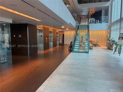 Comprar apartamento en Sole 1406
