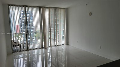 Comprar apartamento no Axis on Brickell North Tower 2718-N