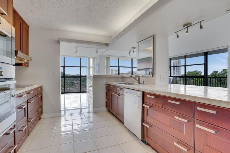 Condo for sale at Towers of Oceanview South 531