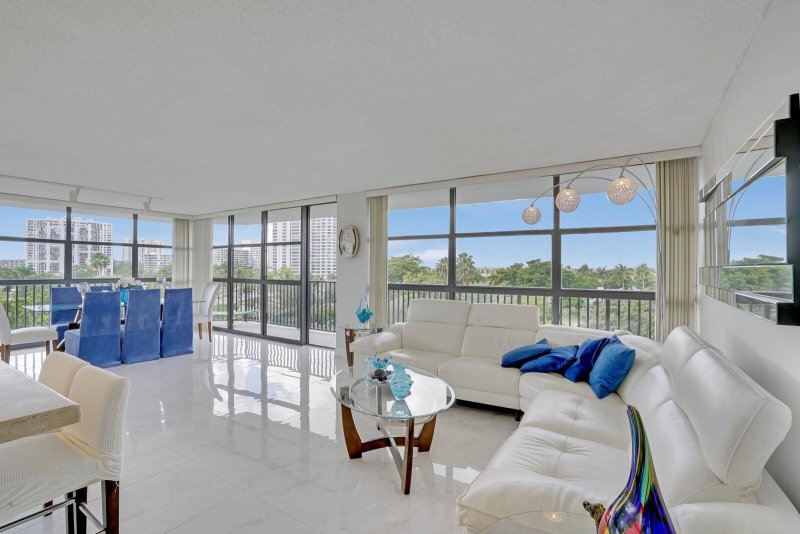Condo for sale at Towers of Oceanview South 531