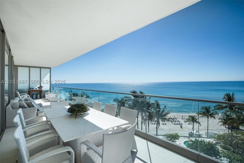 Condo for sale at Residences by Armani / Casa 501