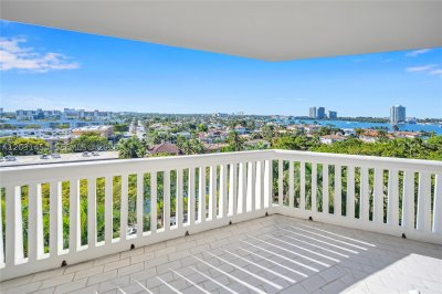 Comprar apartamento no 2000 Williams Island 806
