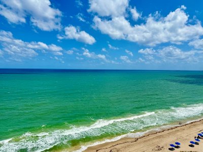 Aluguel de apartamento no Galt Towers 14t