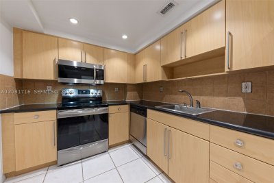 Comprar apartamento no Island Pointe 5E