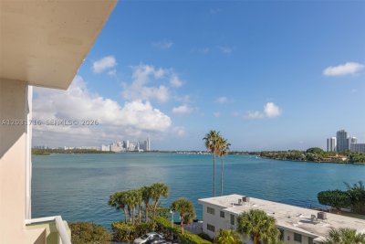 Comprar apartamento no Island Pointe 5E