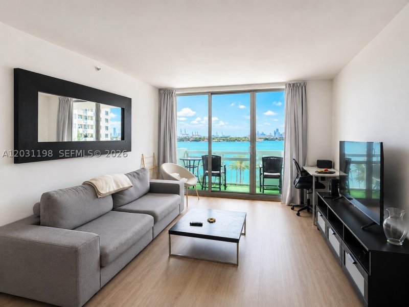 Apartment for rent at Flamingo 718S