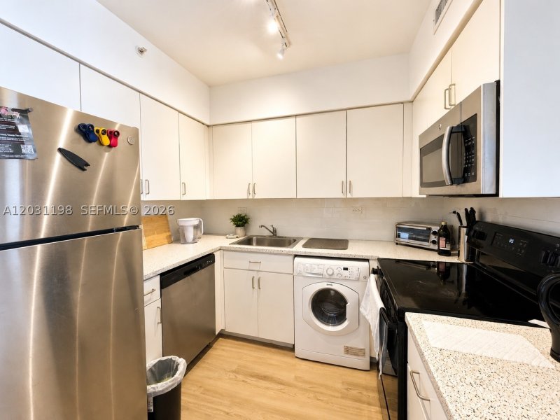 Apartment for rent at Flamingo 718S