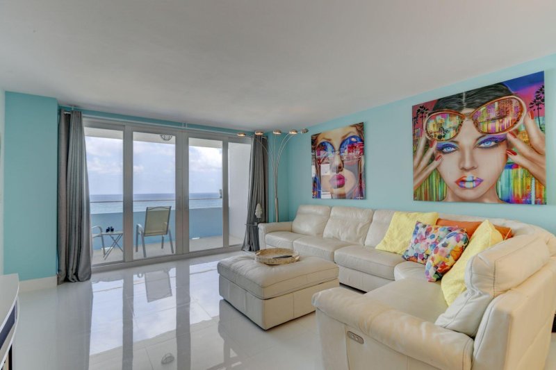 Condo for sale at Ocean Manor 604