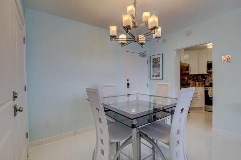 Condo for sale at Ocean Manor 604