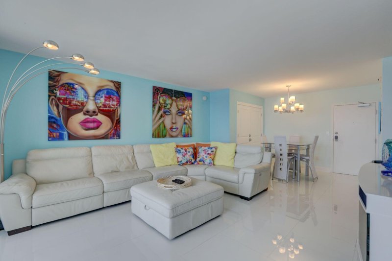 Condo for sale at Ocean Manor 604