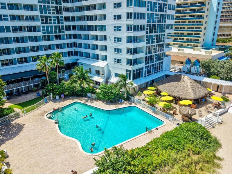 Condo for sale at Ocean Manor 604