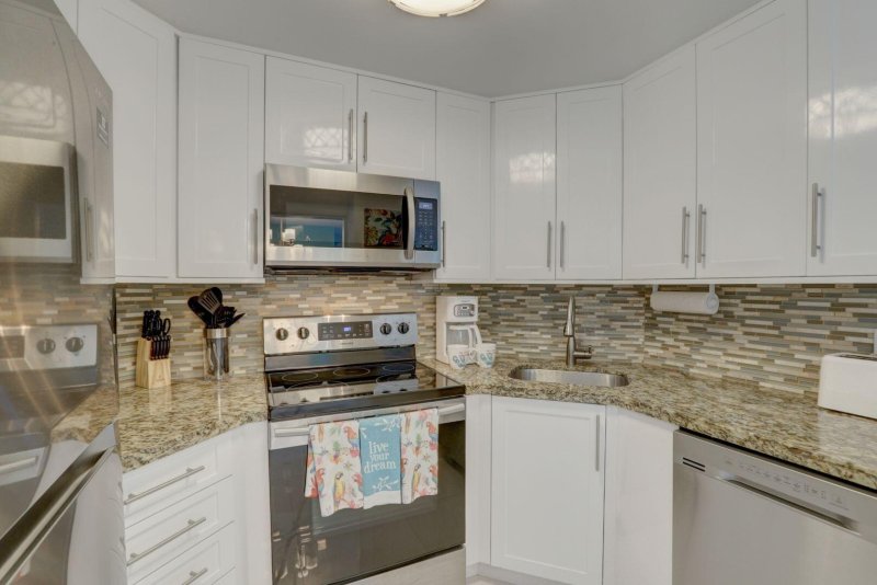 Condo for sale at Ocean Manor 604