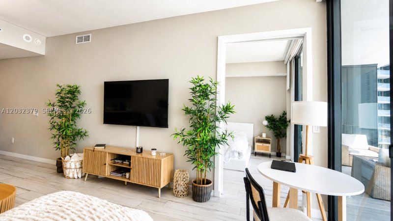 Condo for sale at Gran Paraiso 3705