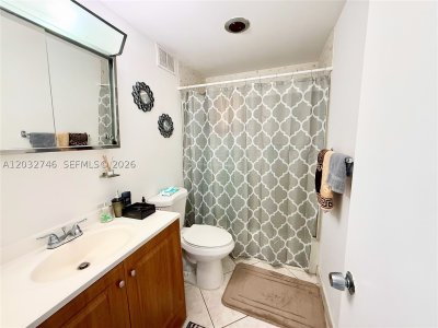Comprar apartamento en Coastal Towers 309